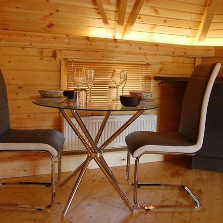 Romantic Rural Retreats Crewkerne Extérieur photo